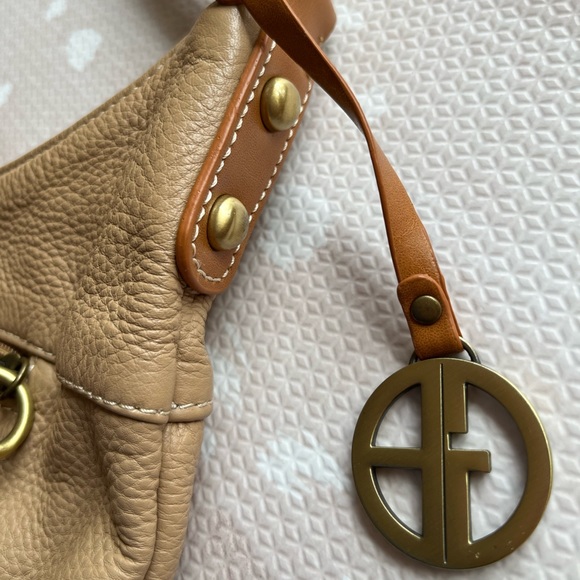 Giani Bernini Genuine Leather Purse, tan and beige with gold hardware - Picture 2 of 7